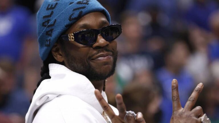 2 Chainz réfléchit au décès de son père il y a 10 ans