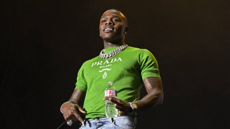 DaBaby dit qu&rsquo;il facture 200 000 $ pour les apparitions en club