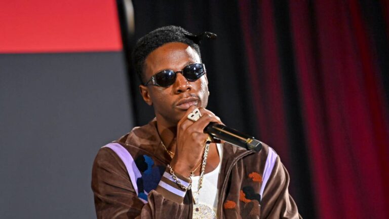 Joey Bada$$ : Créer la « culpabilité des survivants » était « incroyablement thérapeutique »