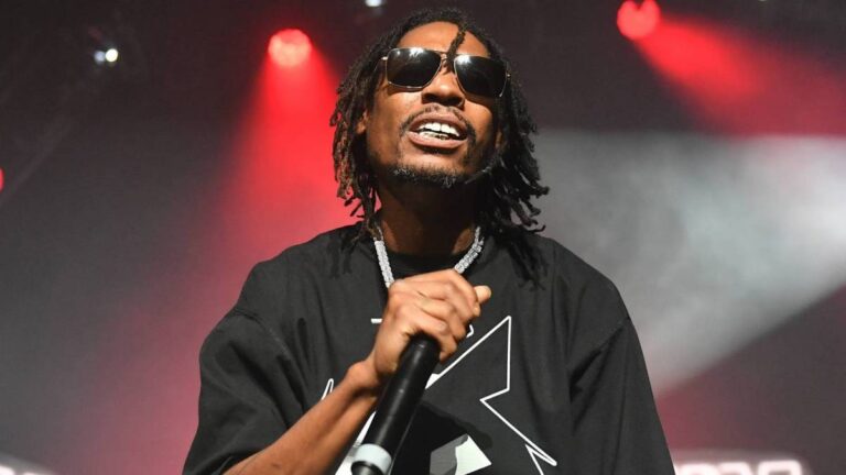 Le rappeur D-Roc des Ying Yang Twins s&rsquo;effondre sur scène lors d&rsquo;un concert Vanilla Ice au Missouri