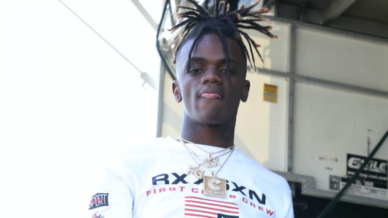 Le rappeur JayDaYoungan aurait été abattu et tué dans sa ville natale de Louisiane