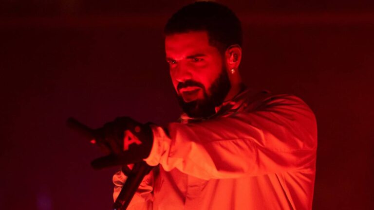 Les fans réagissent aux prix des billets « Fucking Wild » OVO Fest 2022