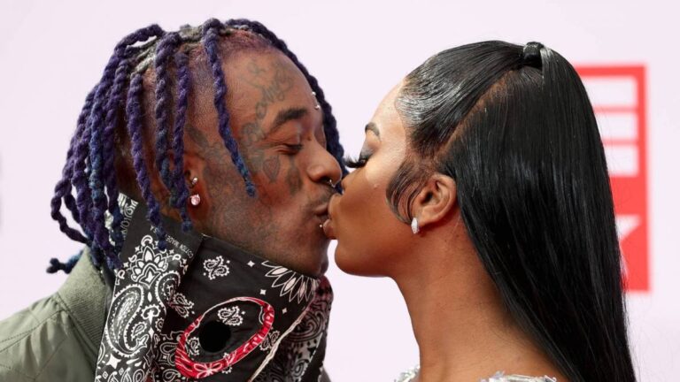 Lil Uzi Vert courbe un fan en pensant à sa petite amie JT