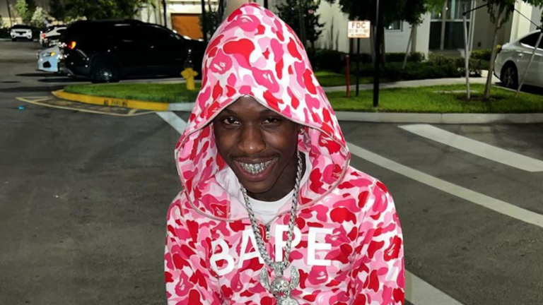 Quando Rondo nie avoir déclaré qu&rsquo;il « se bat pour » [His] La vie à l&rsquo;hôpital : « Cette merde est fausse comme l&rsquo;enfer »