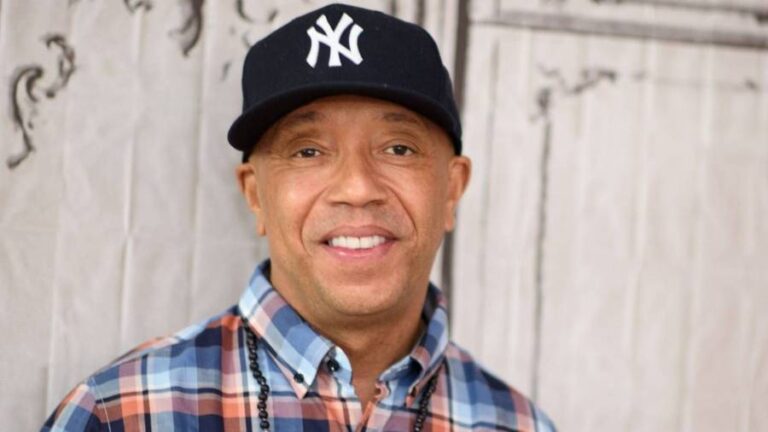 Russell Simmons donne des conseils de carrière au rappeur &lsquo;FNF&rsquo; GloRilla après un accord de 500 000 $ avec Yo Gotti