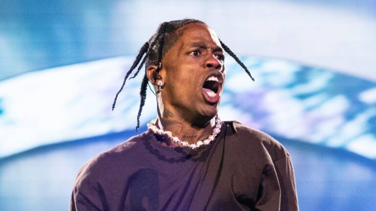 Travis Scott interdit de remplacer Kanye West à Rolling Loud Miami en raison des décès d&rsquo;Astroworld