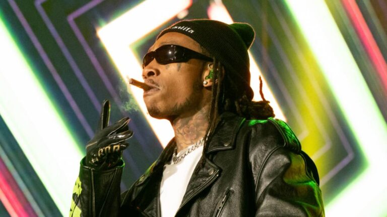 Wiz Khalifa dit que le hip-hop est « dans une boîte » en raison d&rsquo;un fossé générationnel