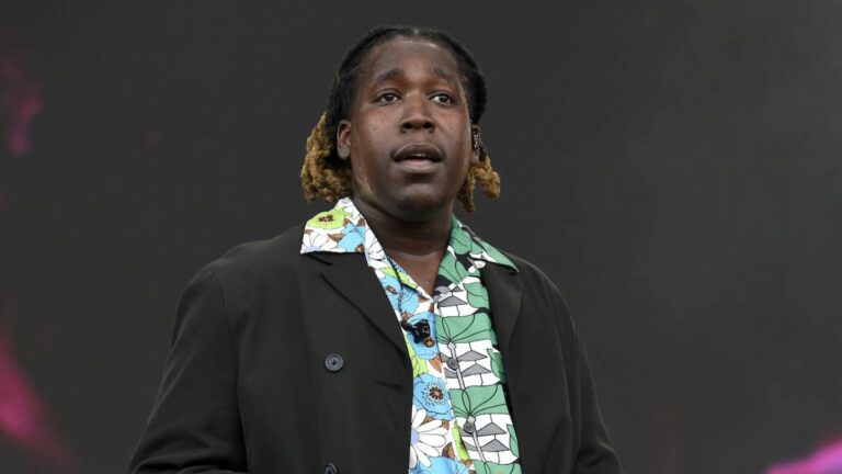 Don Toliver se retire de la tournée To The Moon de Kid Cudi