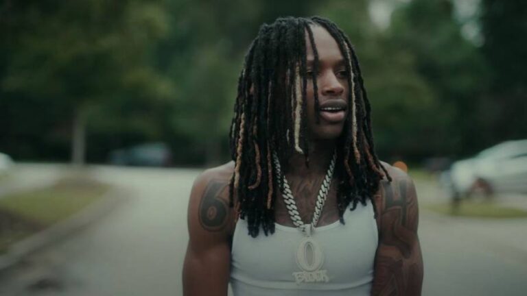 King Von Fan torréfié pour son tatouage « horrible » du défunt rappeur