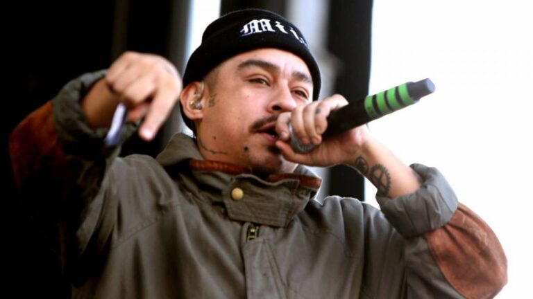Le rappeur Doomtree Mike Mictlan demande de l&rsquo;aide après avoir été hospitalisé pour une infection pulmonaire + pneumonie &lsquo;Plus&rsquo;