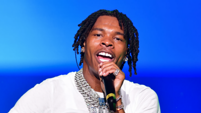 Lil Baby : la vidéo d&rsquo;un fan mettant de l&rsquo;argent dans la poche d&rsquo;un rappeur devient virale