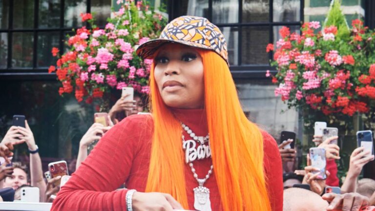 Nicki Minaj : Mattel poursuit Rap Snacks pour les chips Barbie-Que du rappeur