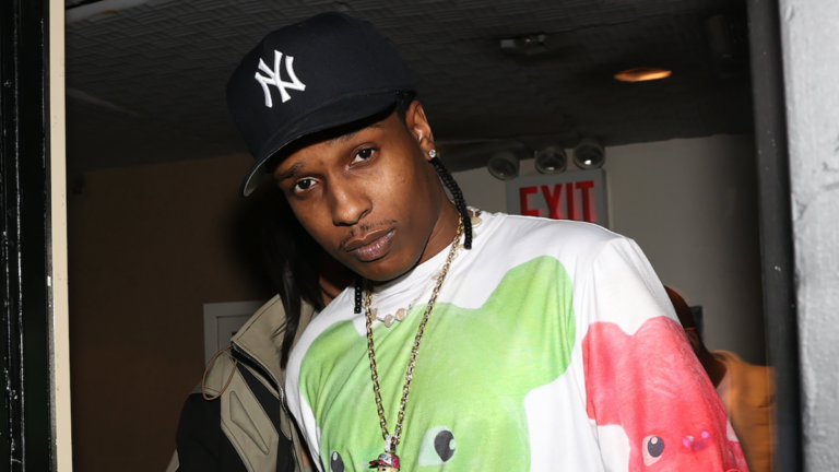 A$AP Rocky explique la vidéo virale de Moshpit : « Cette merde n&rsquo;est pas drôle »