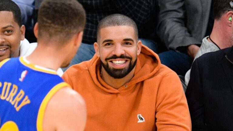 Drake canalise Steph Curry en coulant 12 trois points dans un match de basket Rowdy Rebel