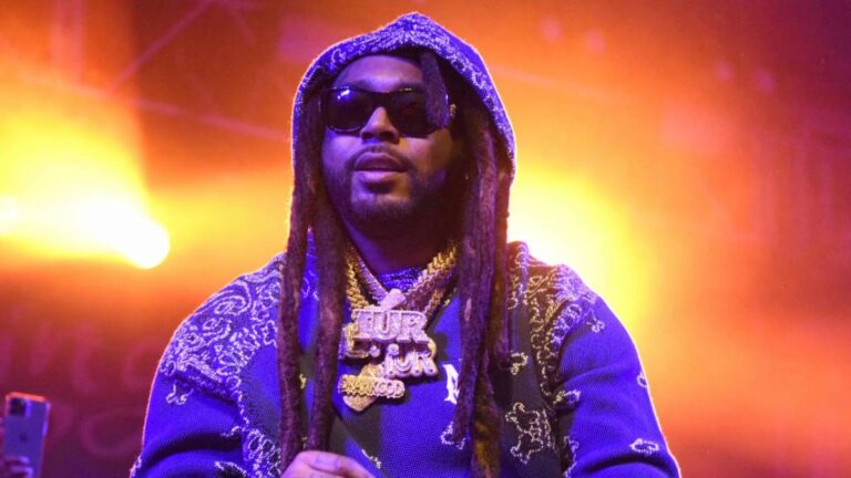 Icewear Vezzo de Quality Control devient « le premier rappeur à enregistrer une mixtape dans une Rolls Royce »