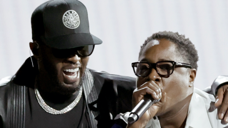 Jadakiss détestait l&rsquo;écriture fantôme pour Diddy : « Cela m&rsquo;enlevait trop de moi »