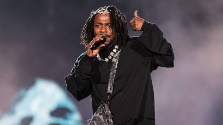 Kendrick Lamar sort &lsquo;Mr.  Moral & The Big Steppers&rsquo; Merch