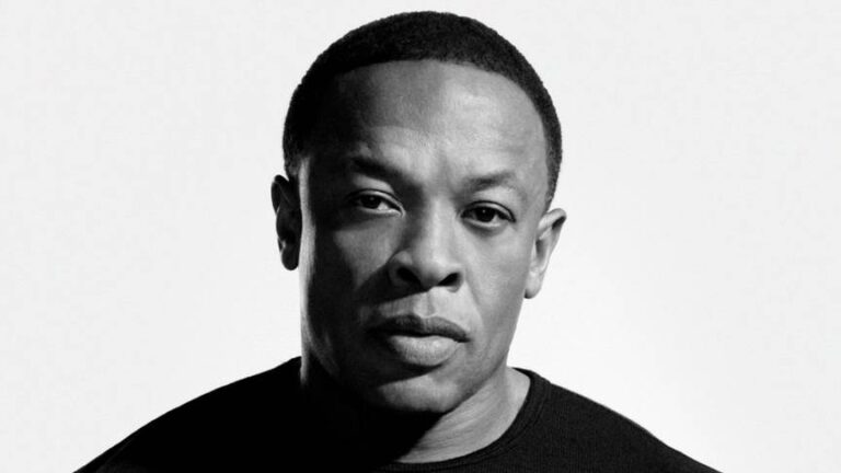 Le Dr Dre admet que la mi-temps du Super Bowl l&rsquo;a rendu « extrêmement nerveux »