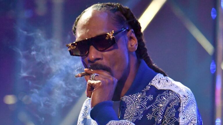 Snoop Dogg a déjà vendu un blunt pour 10 000 $ lors d&rsquo;une vente aux enchères caritative