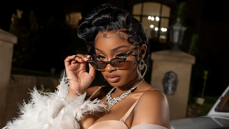 Armani Caesar réfléchit à l&rsquo;influence de DJ Shay sur sa carrière : « Shay était la visionnaire »