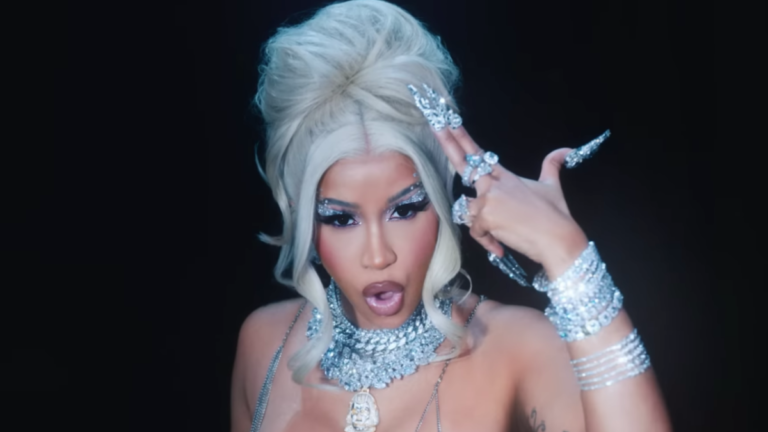 Cardi B célèbre son procès pour illustration de mixtape gagnante: « Je suis au-delà de la gratitude »