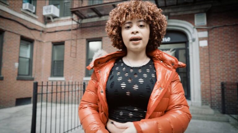 Ice Spice réagit à son costume d&rsquo;Halloween