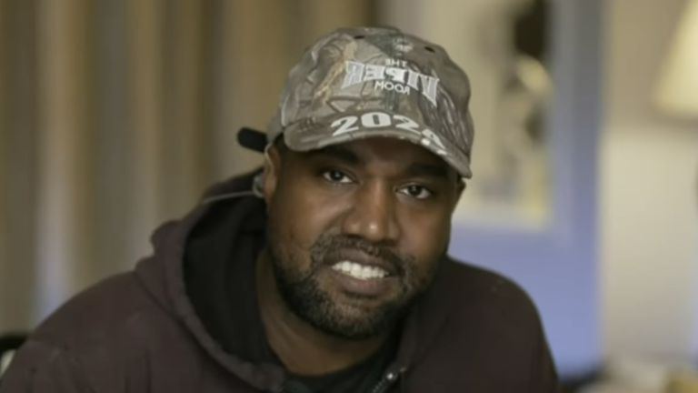 Kanye West poursuivi pour 4,5 millions de dollars par un ancien directeur commercial