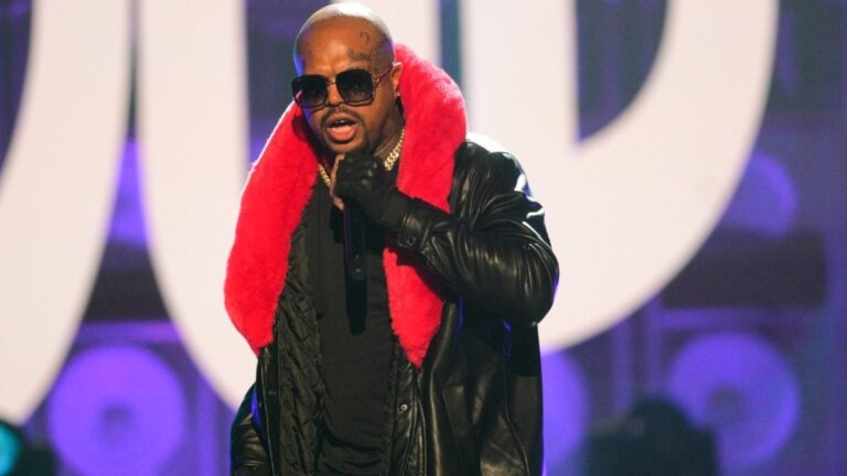 Le bus de tournée de DJ Paul manque un accident de voiture mortel « par minutes »