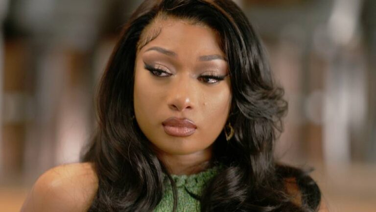 Megan Thee Stallion va « faire une pause » après un cambriolage à LA Home : « Je suis fatiguée »