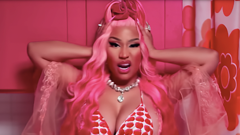 Nicki Minaj parle de son traumatisme infantile : « J&rsquo;ai peur que mon fils ressente ça »