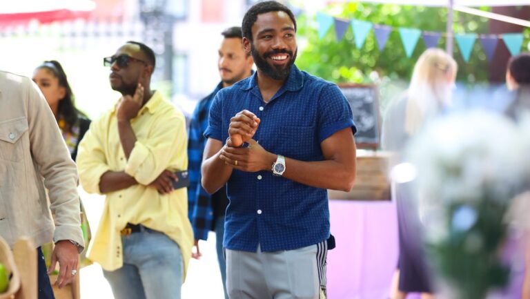 Childish Gambino est &lsquo;Down To Clown&rsquo; dans le nouveau film &lsquo;Community&rsquo;