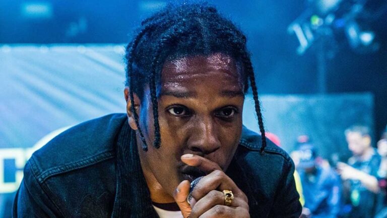 A$AP Rocky et A$AP Relli acceptent de suspendre le procès pour fusillade de 2021 dans le cadre d&rsquo;une affaire pénale