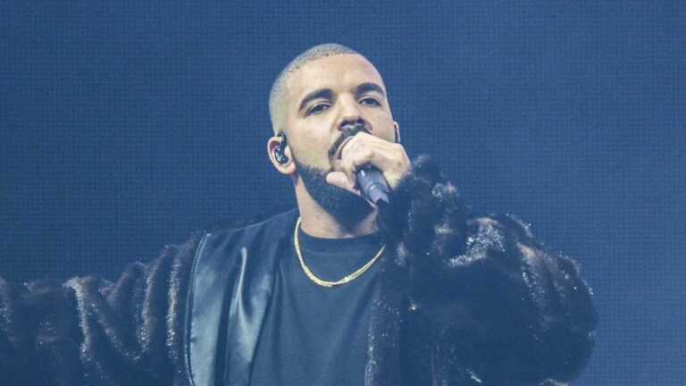 Drake dévoile sa nouvelle bougie parfumée « Winter Warmth » juste à temps pour Noël