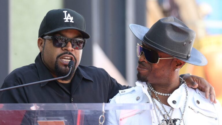 Ice Cube étiqueté &lsquo;Fake Gangster&rsquo; par Sir Jinx alors que le procès de redevances de 100 000 $ se réchauffe