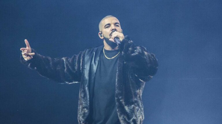 Les paroles de Teenage Rap de Drake sont mises aux enchères pour 20 000 $