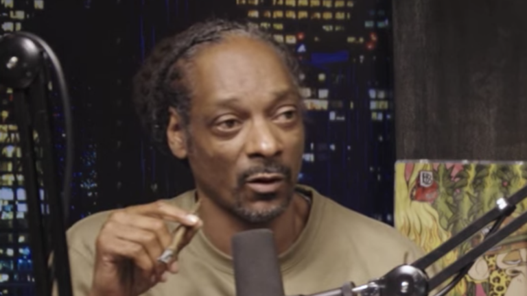 Snoop Dogg explique sa motivation à continuer à travailler après 30 ans de succès