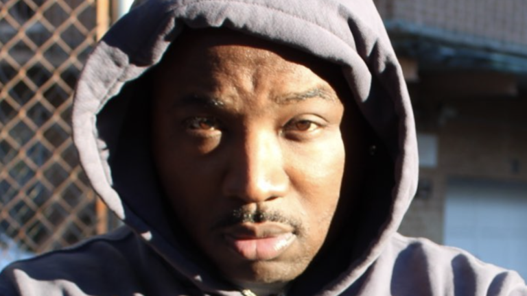 Troy Ave devient festif avec la sortie de « White Christmas 10 »