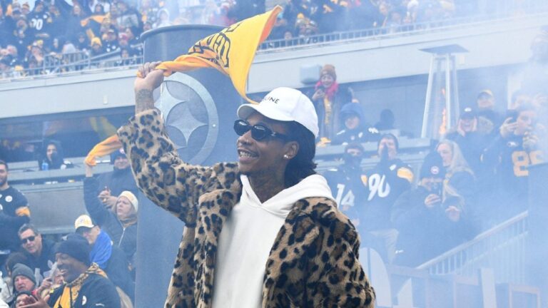 Wiz Khalifa signe des accords d&rsquo;approbation avec 25 athlètes universitaires