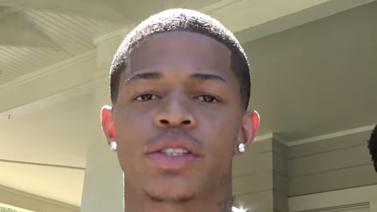 YK Osiris pense qu&rsquo;un homme est « censé » payer les factures, les ongles et les cheveux de sa petite amie