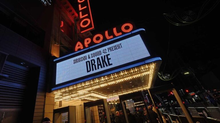 Drake : NYPD nie avoir espionné des fans lors d&rsquo;un concert d&rsquo;Apollo
