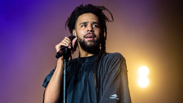 J. Cole sort une nouvelle chanson surprise « Procrastination » en utilisant le rythme YouTube d&rsquo;un fan