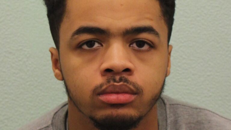 Le rappeur britannique approuvé par Drake, Loski, reconnu coupable de possession d&rsquo;un revolver chargé