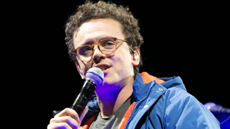 Logic annonce qu&rsquo;il attend un deuxième enfant : « Happy New Baby ! »