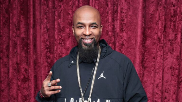 Tech N9ne partage l&rsquo;échographie de son enfant à naître : « Elle a mes lèvres et mon nez »