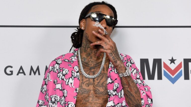 Wiz Khalifa a ruiné un costume de 10 000 $ le soir du Nouvel An