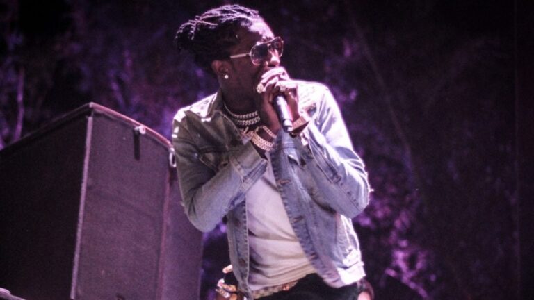 Young Thug: le juge lit les paroles explicites anti-police du rappeur devant le tribunal