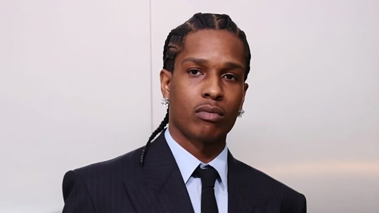 A$AP Rocky obtient le logo Gucci tressé dans ses cheveux