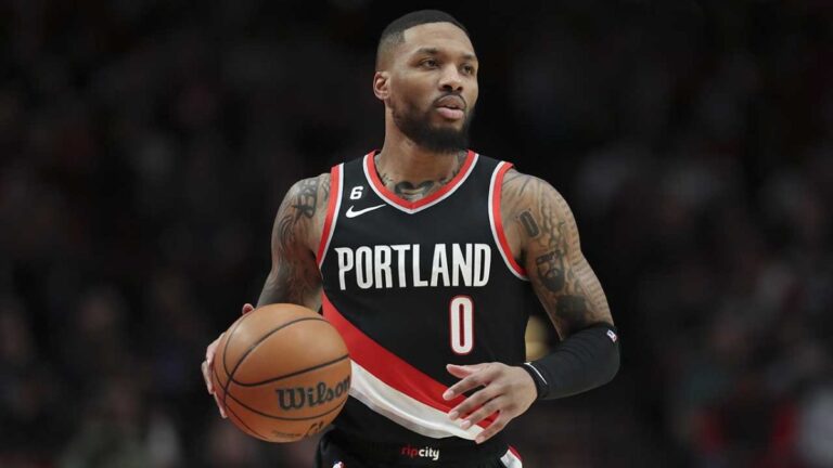 Damian Lillard crache du freestyle sur « Tomorrow 2 » de GloRilla alors qu&rsquo;il est bloqué dans l&rsquo;avion