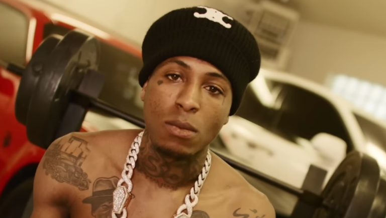NBA YoungBoy dit qu&rsquo;il est assis sur plus de 1 000 chansons inédites