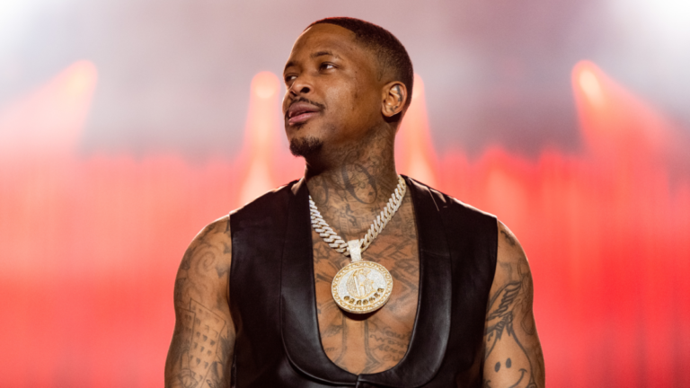 YG facture 1 000 $ aux fans pour le dîner avant les spectacles
